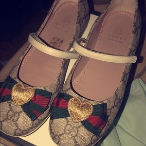 Gucci girl ballerina shoes